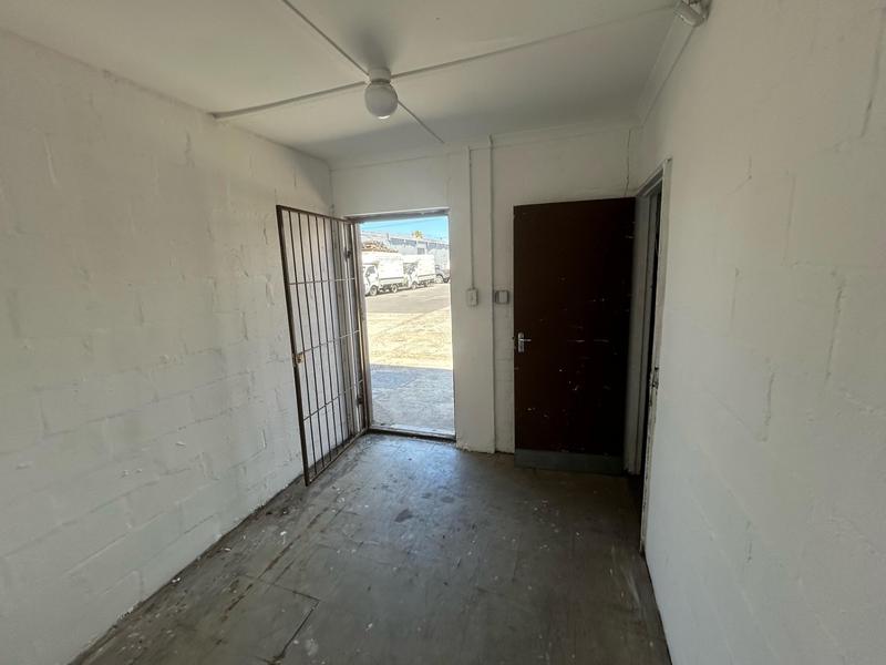 To Let commercial Property for Rent in Elsies River Industrial Western Cape